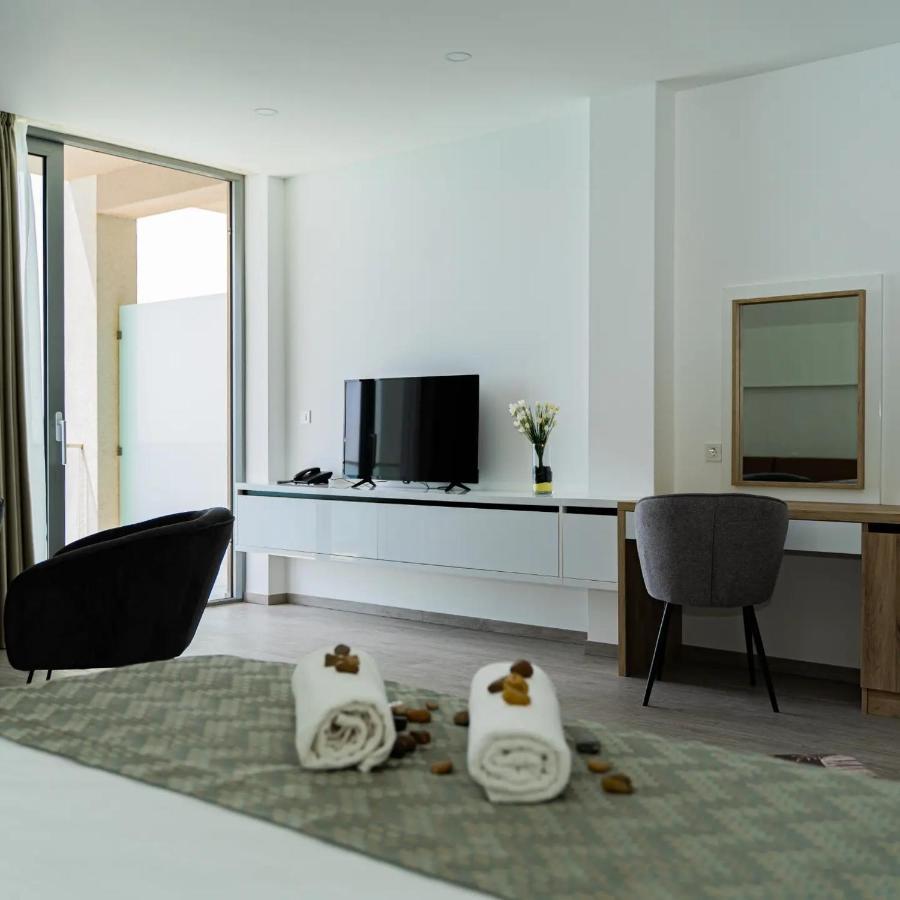 Wave Montenegro Hotel Sutomore Bagian luar foto